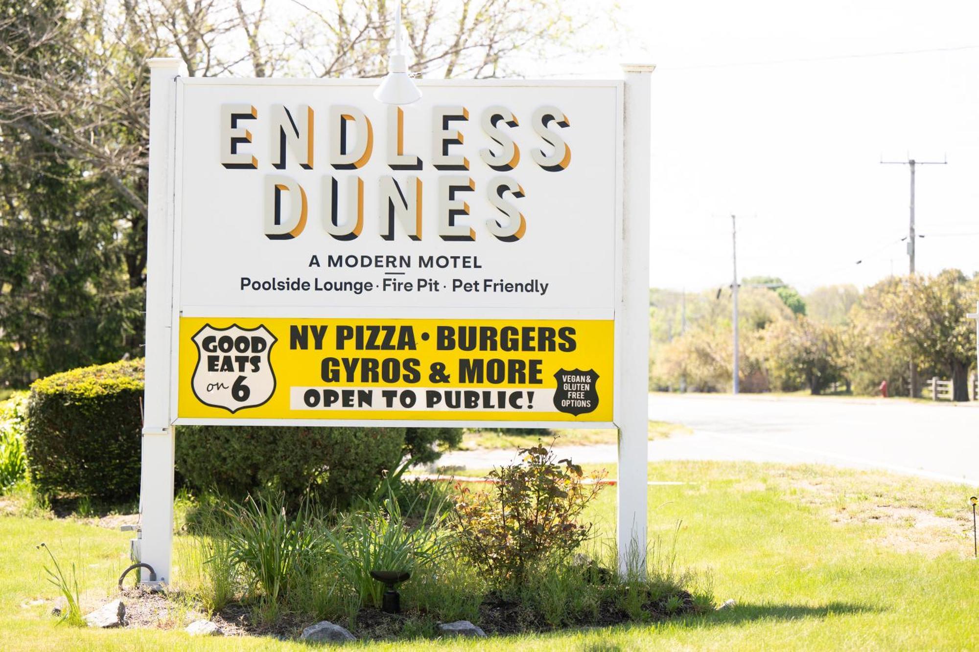 Endless Dunes, A Modern Motel Eastham Bagian luar foto